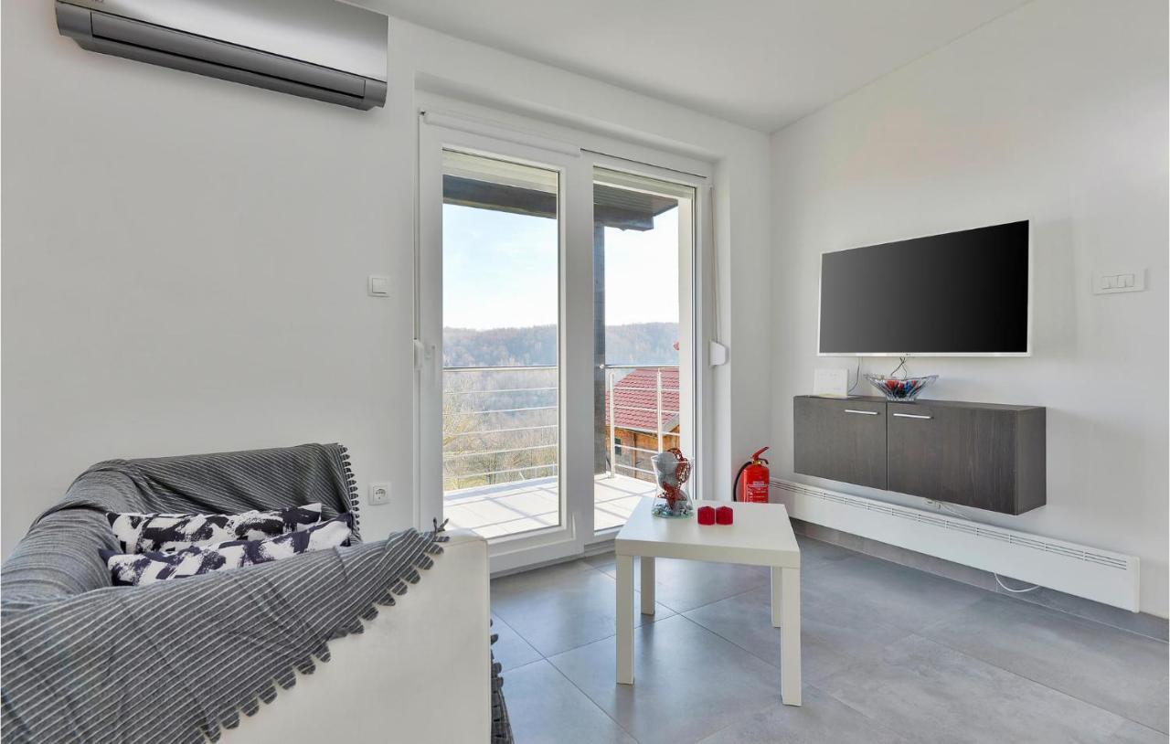 8 Bedroom Lovely Home In Durdevac Ðurđevac Екстериор снимка