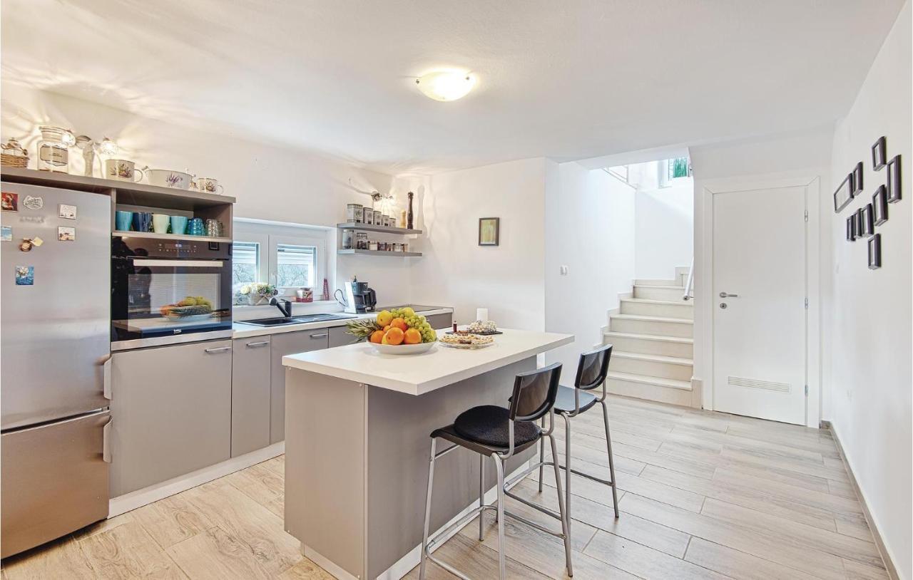 8 Bedroom Lovely Home In Durdevac Ðurđevac Екстериор снимка