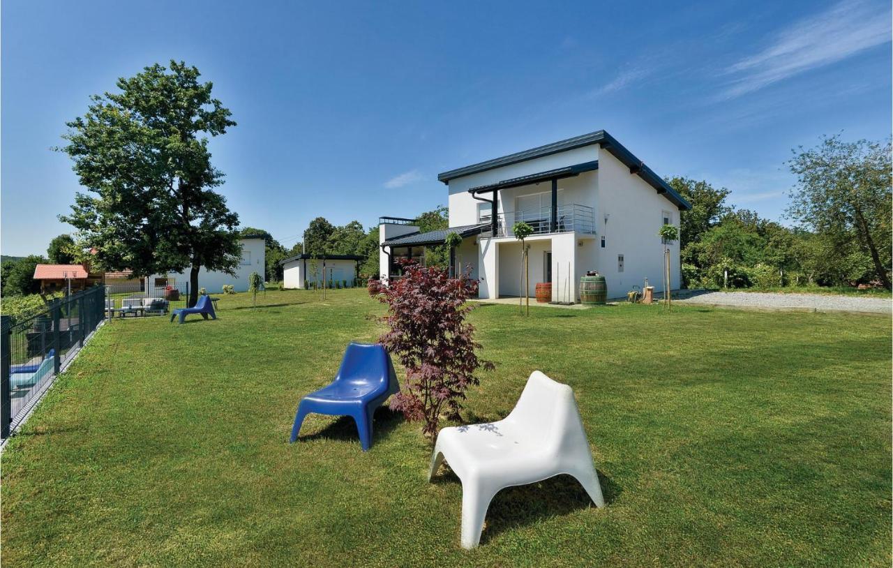 8 Bedroom Lovely Home In Durdevac Ðurđevac Екстериор снимка