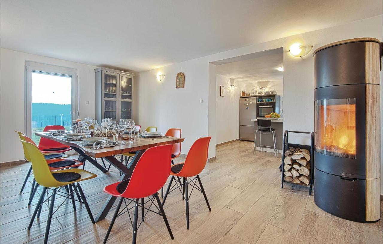 8 Bedroom Lovely Home In Durdevac Ðurđevac Екстериор снимка
