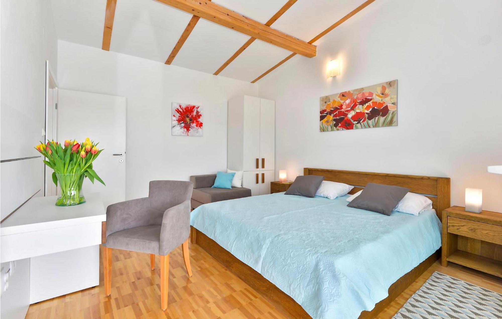 8 Bedroom Lovely Home In Durdevac Ðurđevac Екстериор снимка